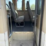29 Seats Used Toyota Coaster Bus Hiace Bus With Diesel Engine (2)