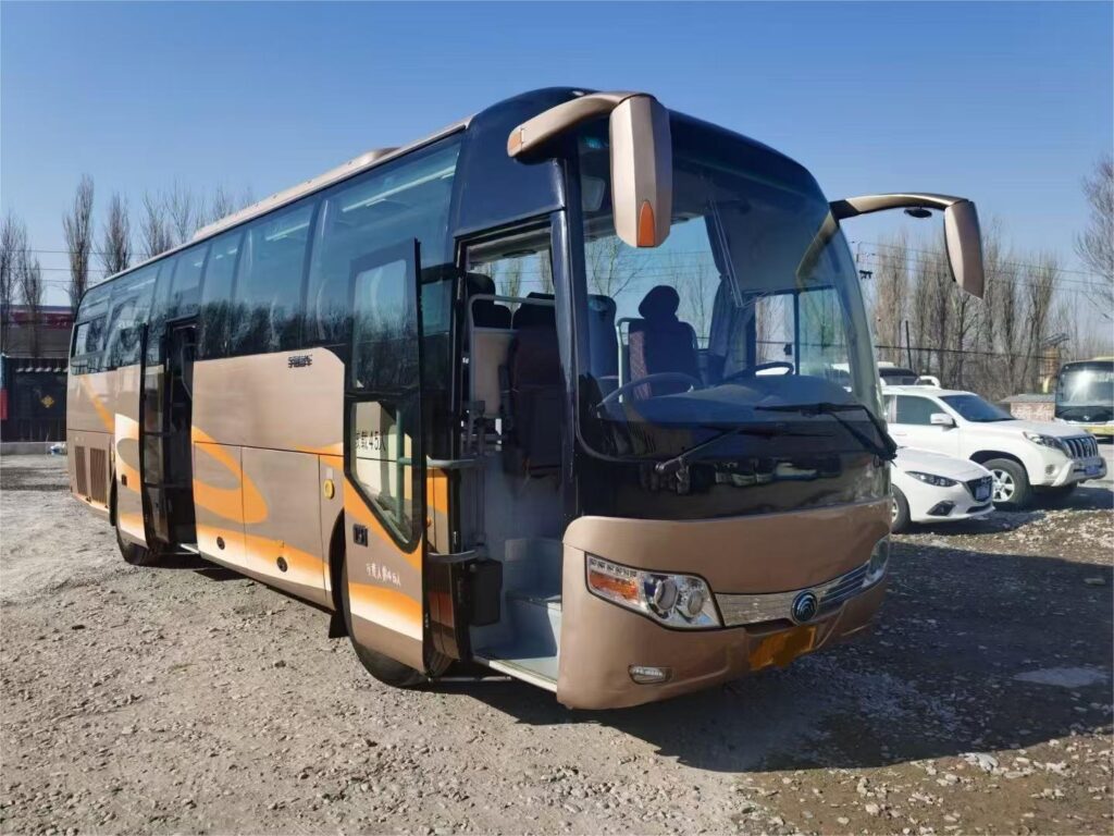 Yutong ZK6107 Bus 45 Seats 2+2 Layout Used Shuttle Bus Hot Selling