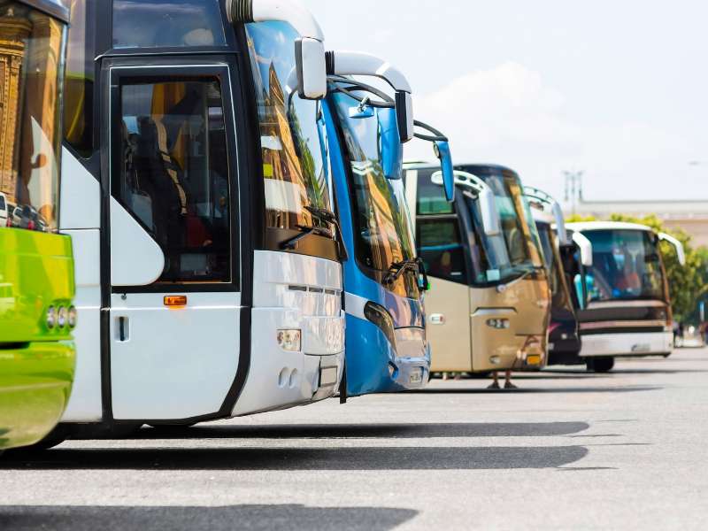 How To Choose Long Distance Travel Buses We’ve Prepared This Guide For you (2)