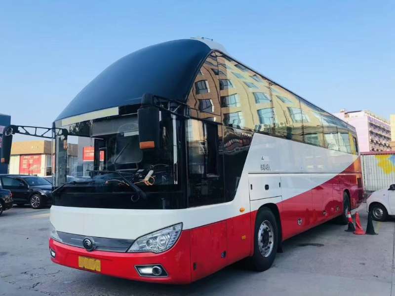 50 Passenger Bus Features You Need To Know (1)