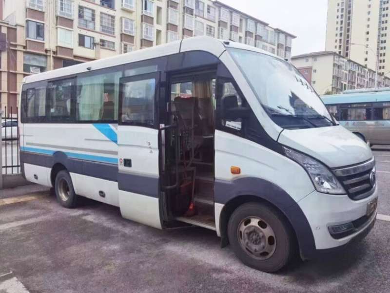 19 Seater Minibus Options For Affordable Travel Solutions (1)