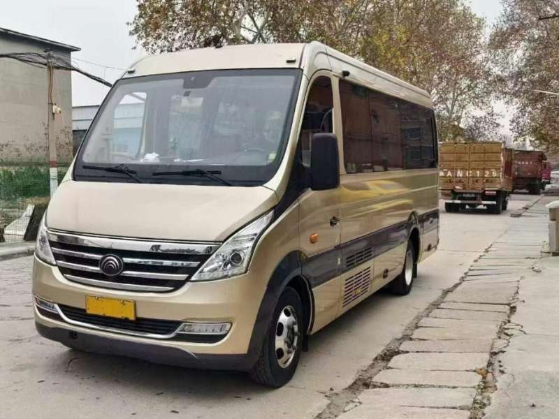 Used Church Bus Tips For Choosing The Right Vehicle (1)