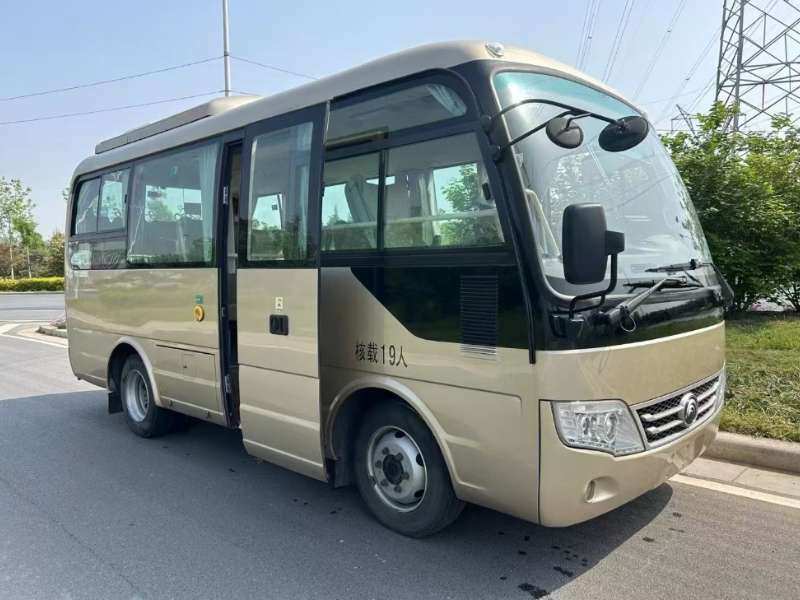 Mini Coach Bus For Corporate And Event Needs (1)